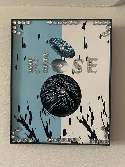 JAS-SIT-UP FRAMED WALL ARTWORK BLUE, BLACK, WHITE